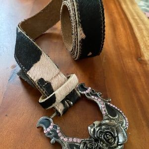 BETSY JOHNSON PINK COWHIDE BELT WITH ROSE BUCKLE